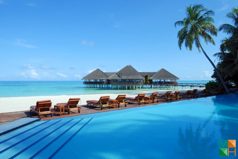 Tranh dán tường trang trí phòng khách BE - 124